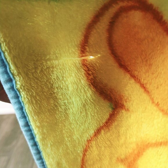 Vintage Winnie The Pooh & Friends Fleece Throw Blanket 50x70 Inches - Picture 4 of 5